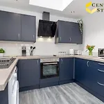 Ethel - Walk To Northampton Gen Hospital, Town Centre, Cafes, Pubs & Restaurants- Fast Wifi, Free Parking, Smarttv With Netflix By Centro Stays