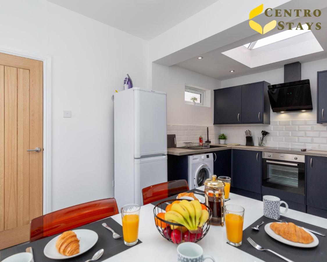 Ethel - Walk To Gen Hospital, Town Centre, Cafes, Pubs & Restaurants- Fast Wifi, Free Parking, Smarttv With Netflix By Centro Holiday home
