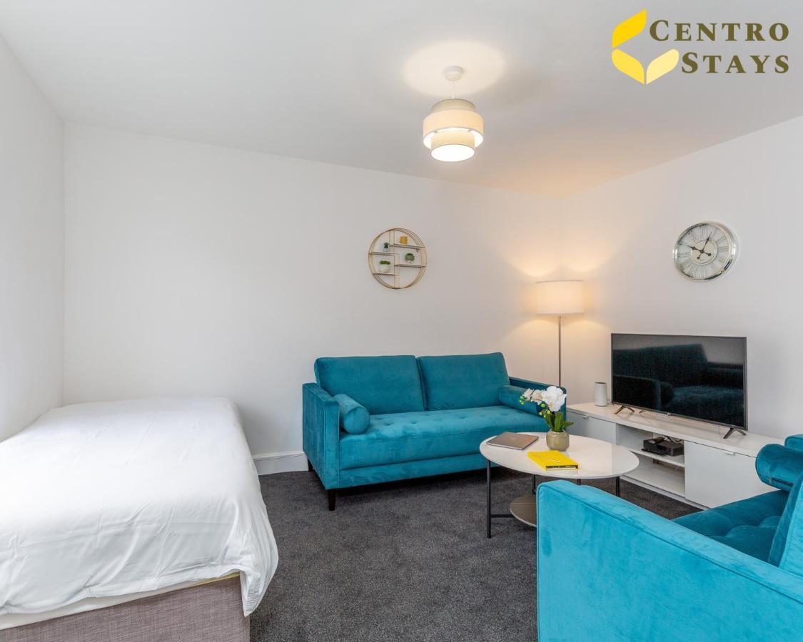Ethel - Walk To Gen Hospital, Town Centre, Cafes, Pubs & Restaurants- Fast Wifi, Free Parking, Smarttv With Netflix By Centro Holiday home Northampton